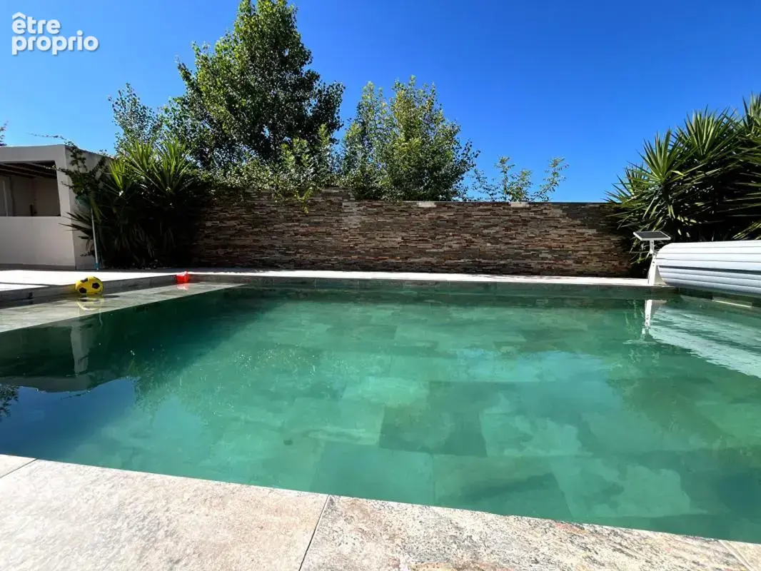 Magnifique villa de standing de 170 m²  sur un terrain 4 faces  avec piscine dans un secteur prisé - photo 5