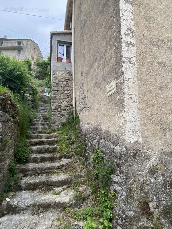 Maison à SAINT-ANDRE-DE-MAJENCOULES