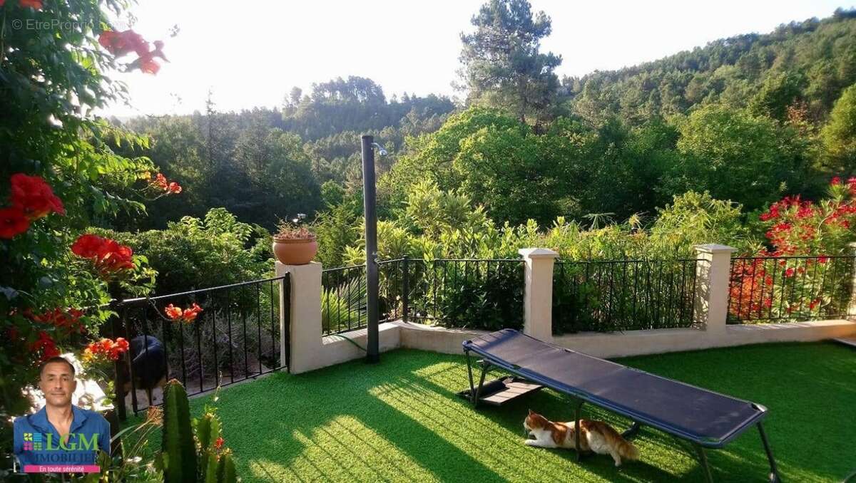 Maison à LA VERNAREDE