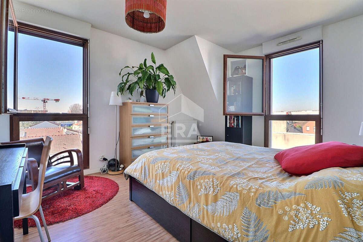 Appartement à AUBERVILLIERS