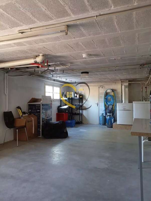 Pavillon entièrement rénové – 93 m² – Nevers - photo 12
