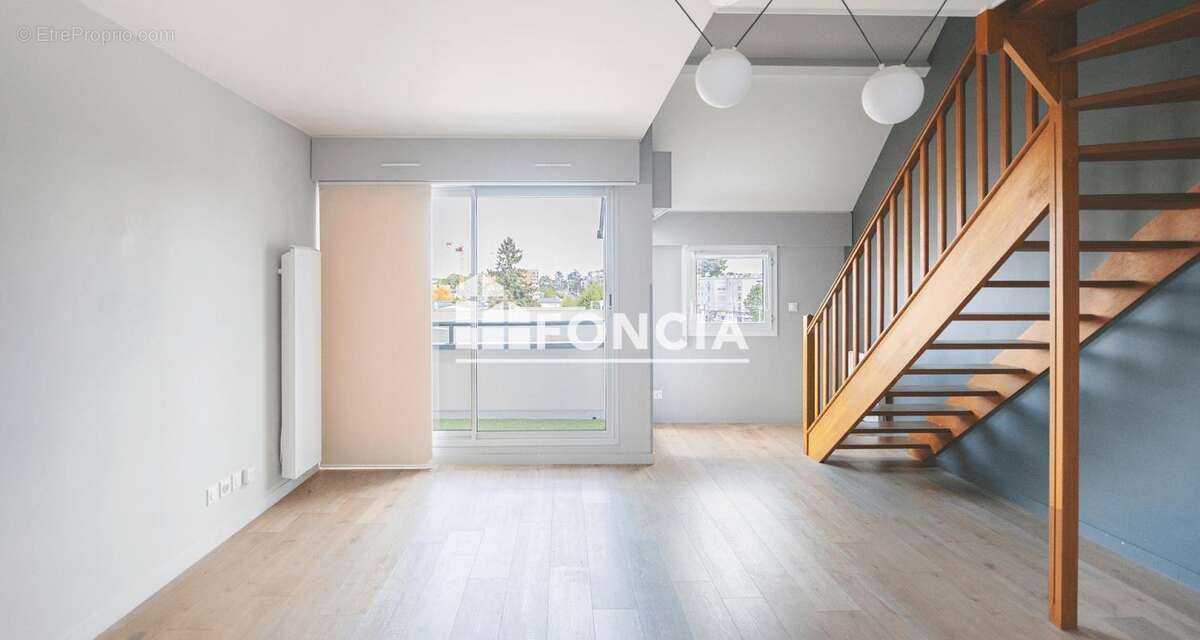 Duplex lumineux avec terrasses en plein cœur de Saint Jean de Braye - photo 4
