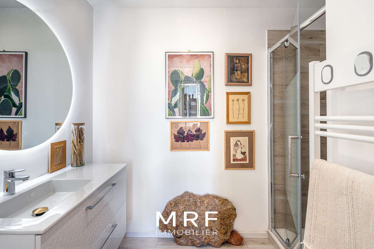 Appartement à MARSEILLE-7E