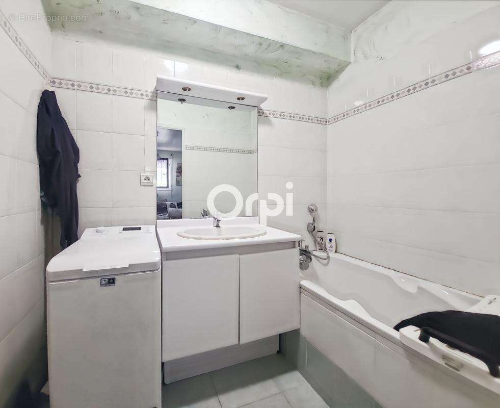 Appartement à MARSEILLE-12E