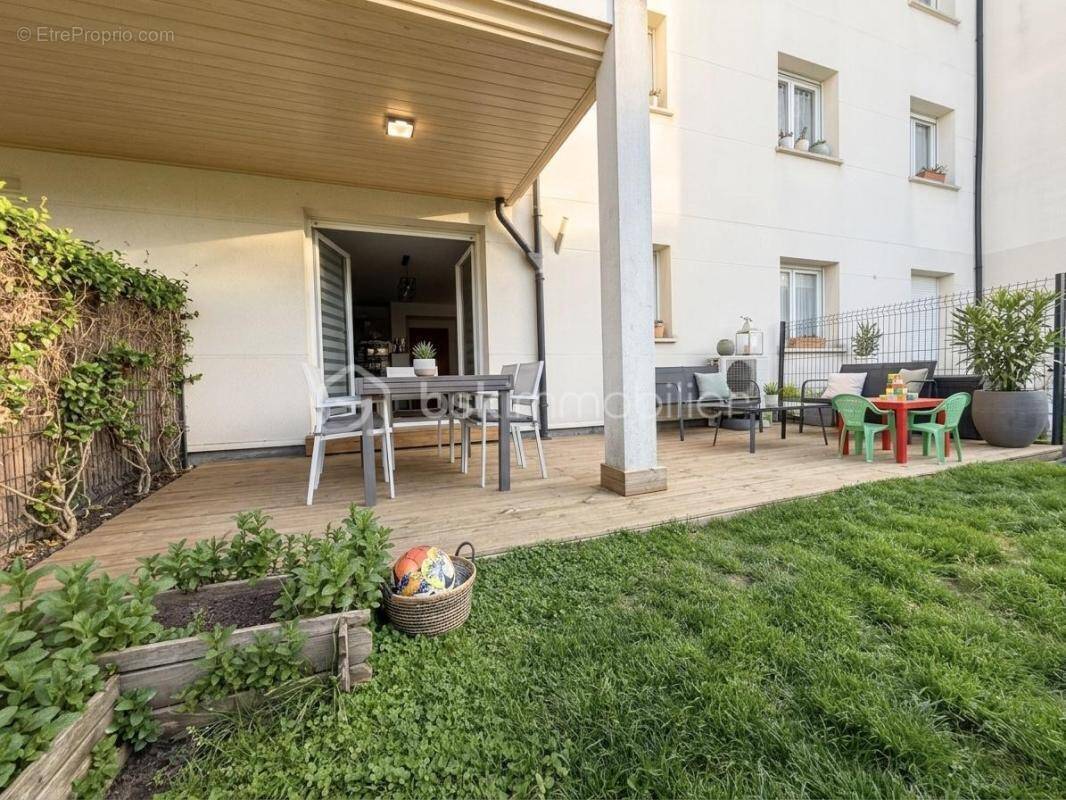 Appartement à PONTAULT-COMBAULT