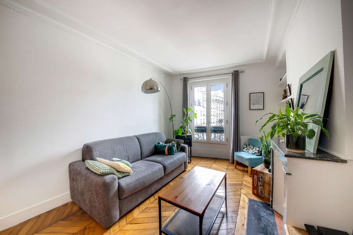 Appartement à PARIS-18E
