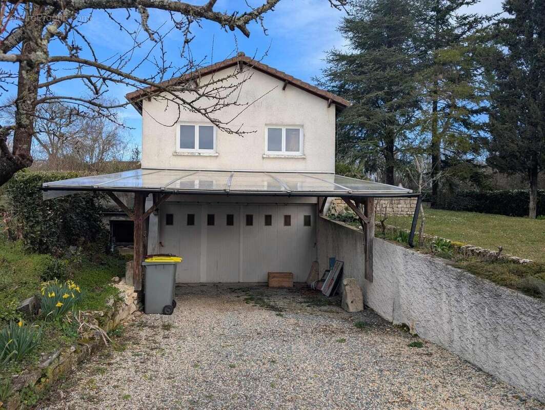 Photo 8 - Maison à VOUILLE