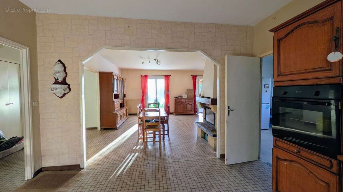 Maison à AUBIE-ET-ESPESSAS