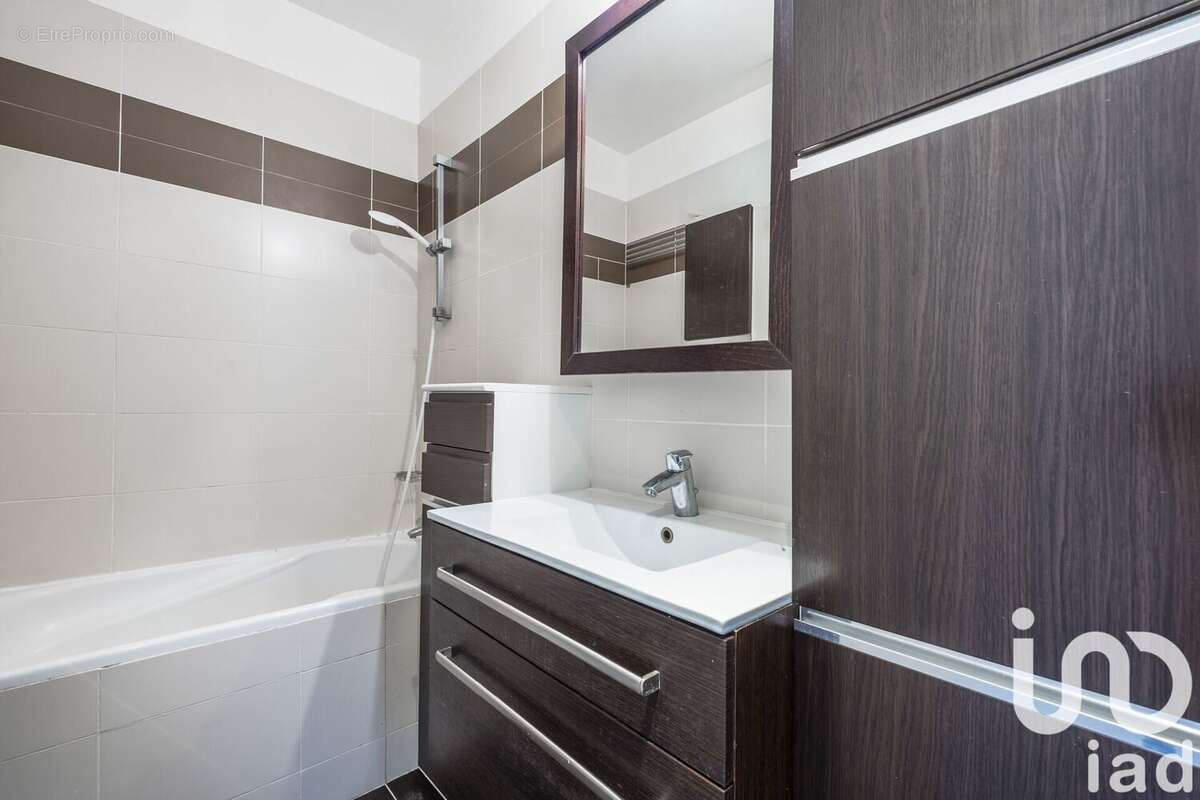 Photo 8 - Appartement à COLOMBES