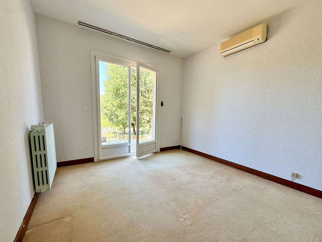 LOT  LUZECH - Maison 6 Pièces123M² Sur 1 456 M² De Terrain. - photo 7