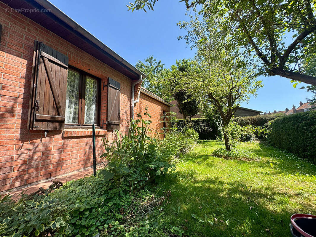 Maison à GONDECOURT