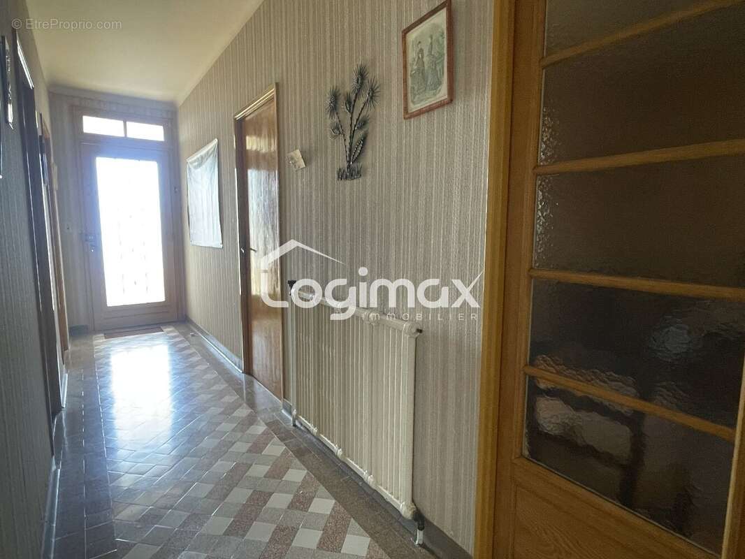 Maison 110 m² à La Rochelle  - photo 6