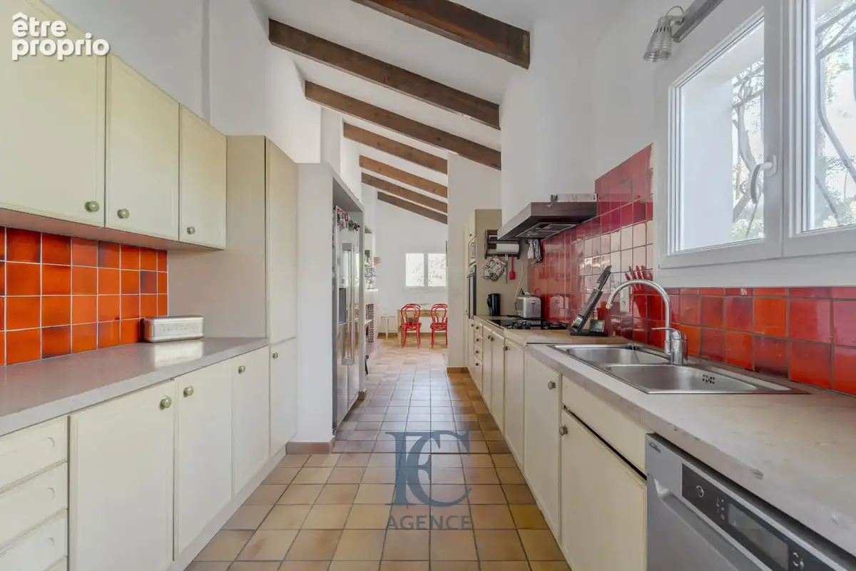 Maison 6 pièces 240 m2 avec magnifique vue mer - photo 6