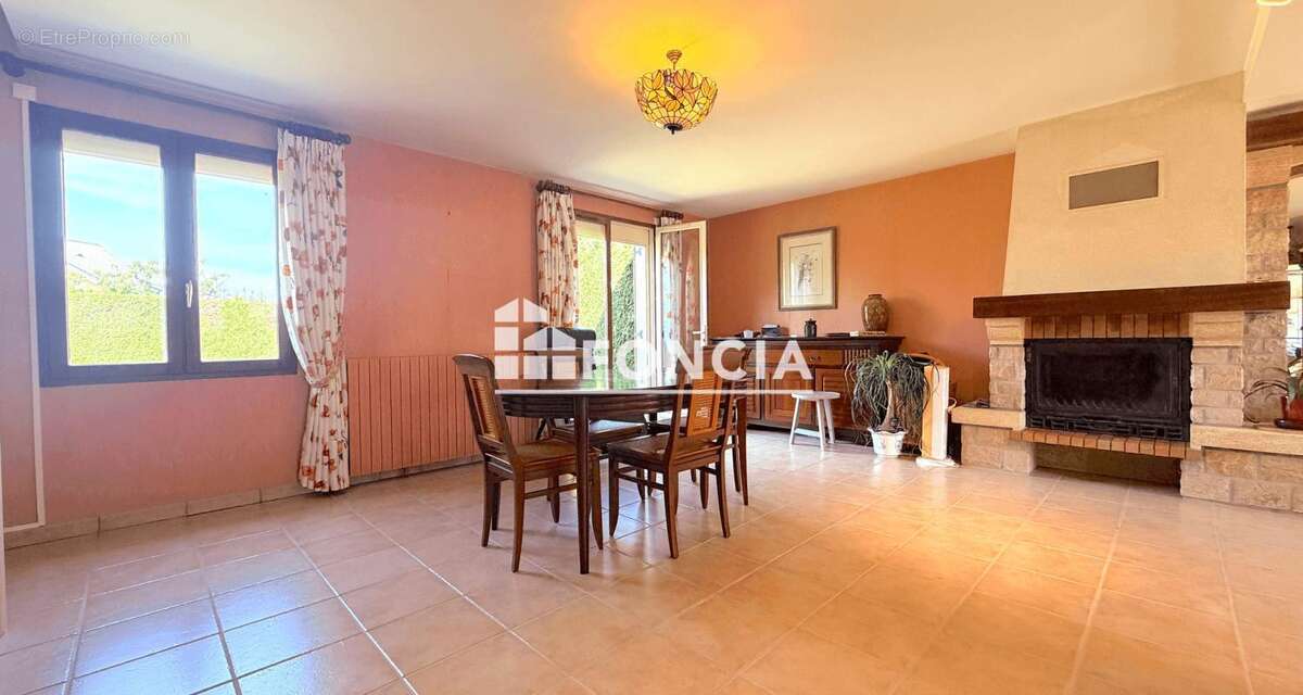 Maison à LA FLECHE