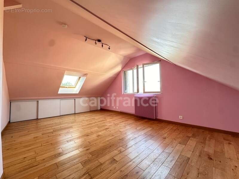 Maison à FEUCHEROLLES