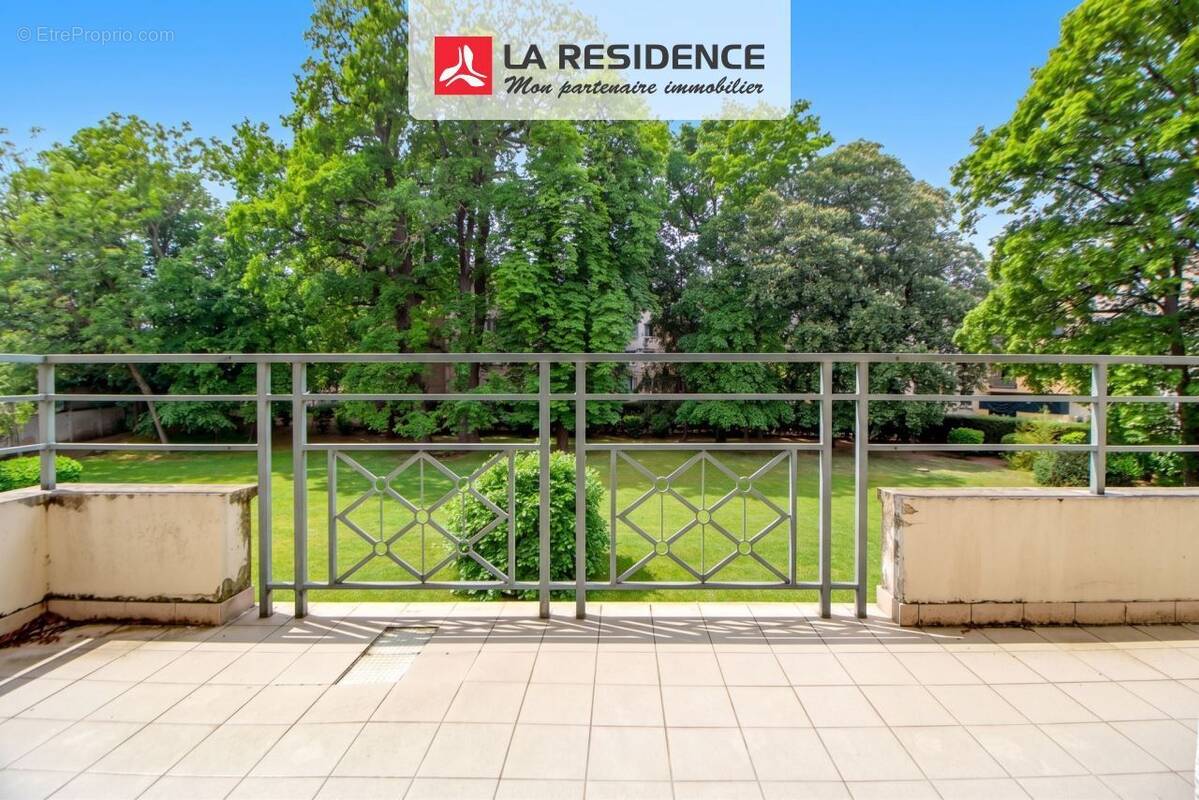 Appartement à VERNEUIL-SUR-SEINE