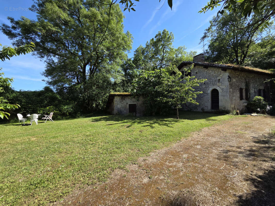 Superbe maison de Maître avec ses dépendances au coeur de la nature du Lot et Garonne - photo 23