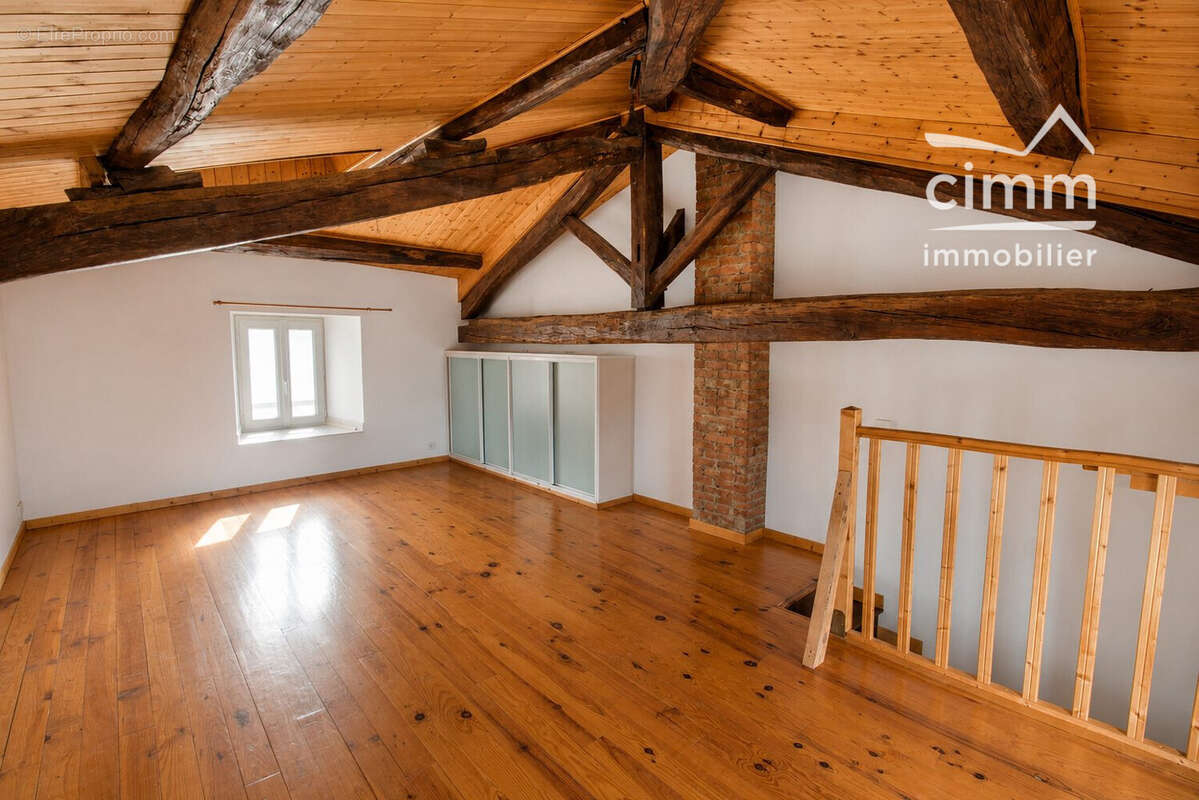 Maison 76 m² à Roybon  - photo 4