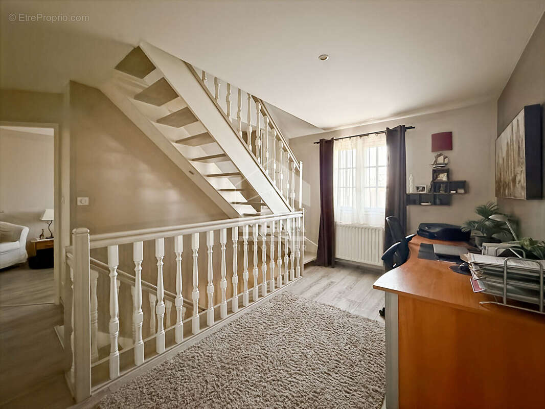 Maison à ETAMPES
