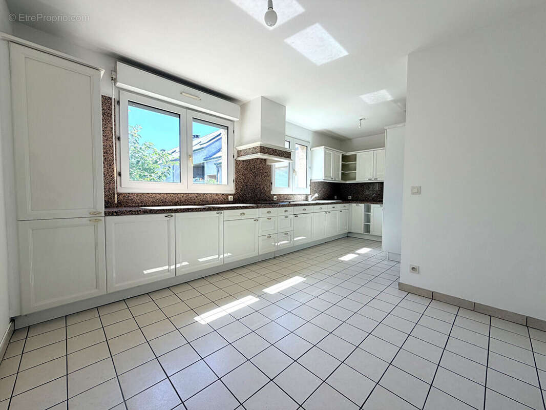 Appartement 93m² à nanterre - photo 3