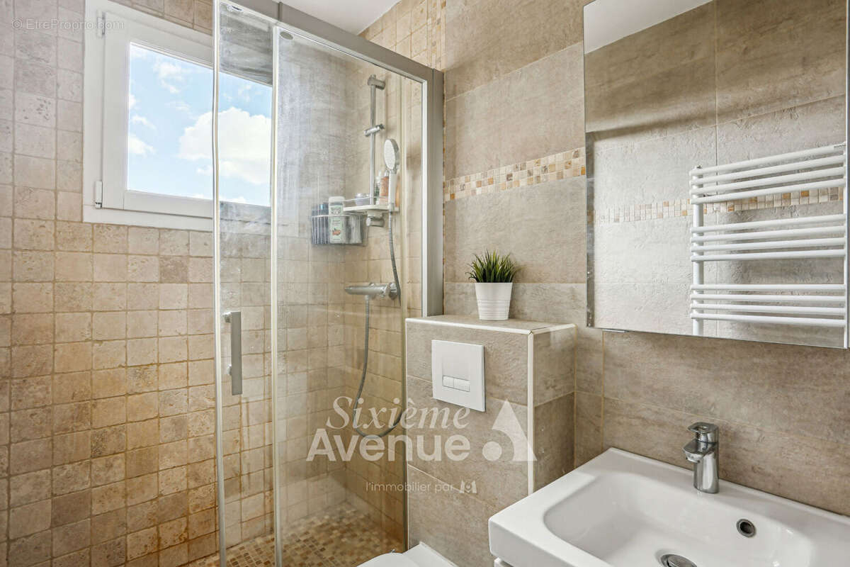 Appartement à PARIS-4E