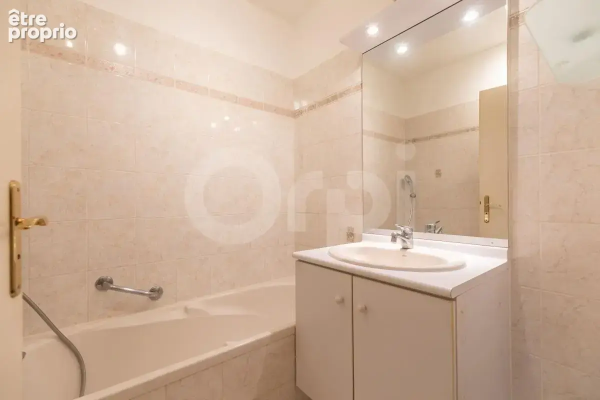Le Perreux-sur-Marne – Appartement de 98 m² avec jardin privatif de 400 m² et un double box sécurisé - photo 11