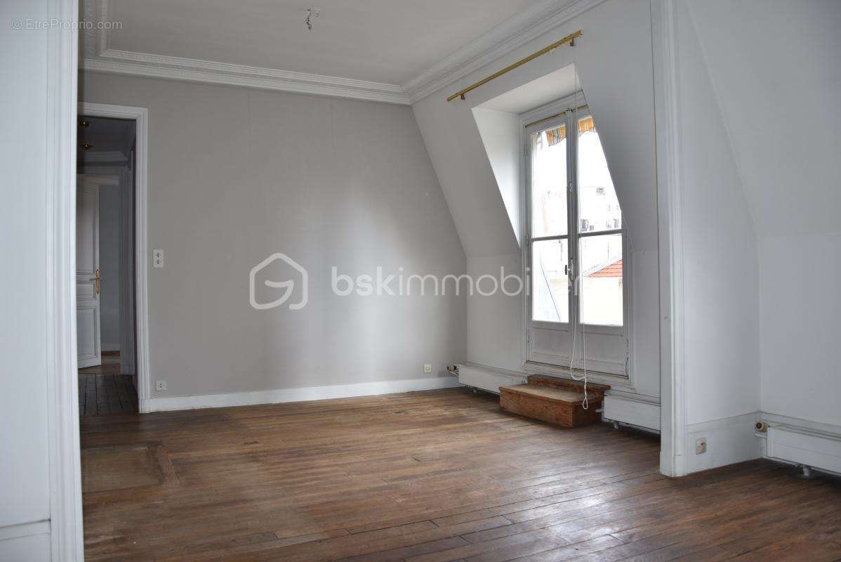 Appartement à PARIS-15E