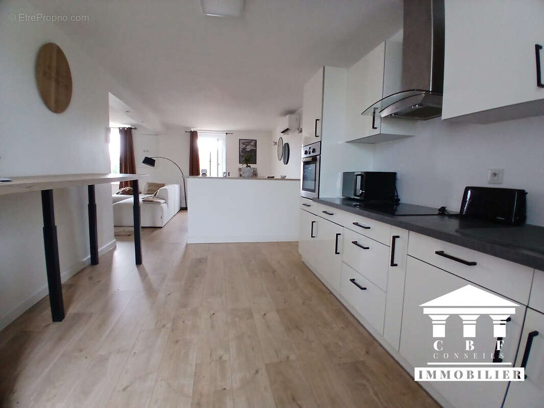 Appartement à ECUISSES