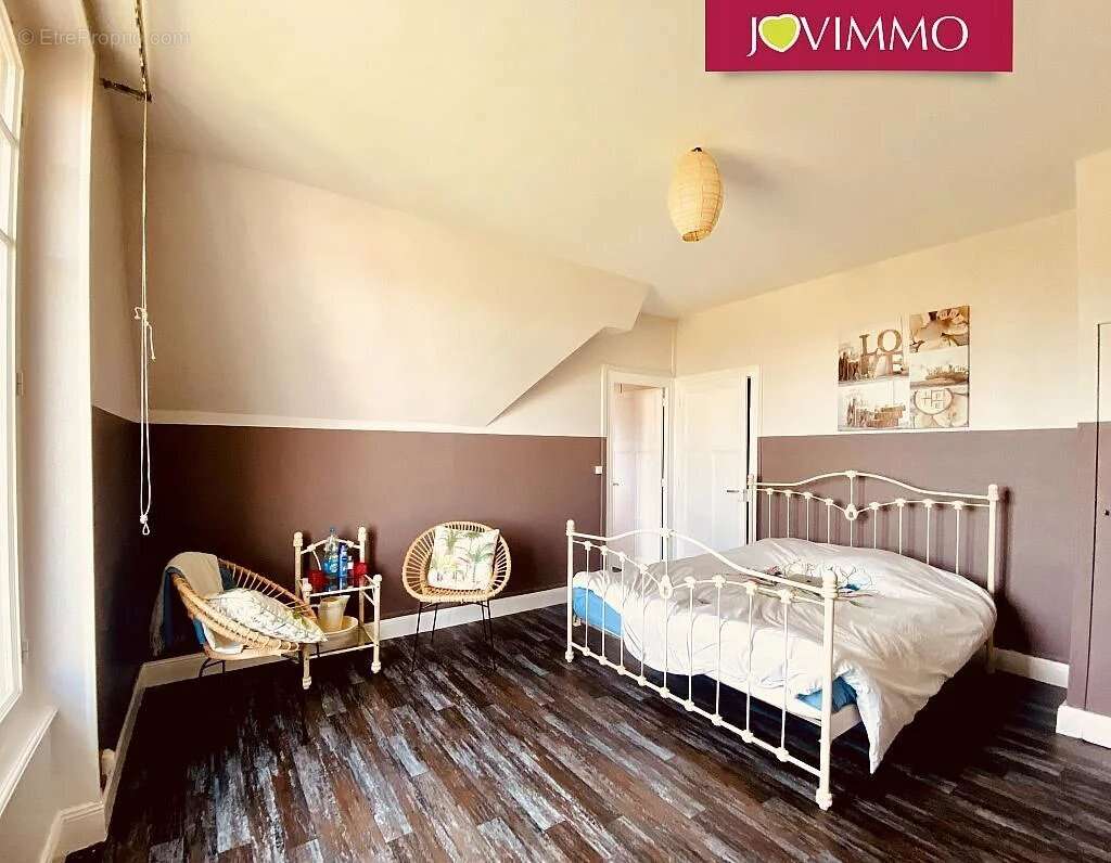 Maison à NERIS-LES-BAINS