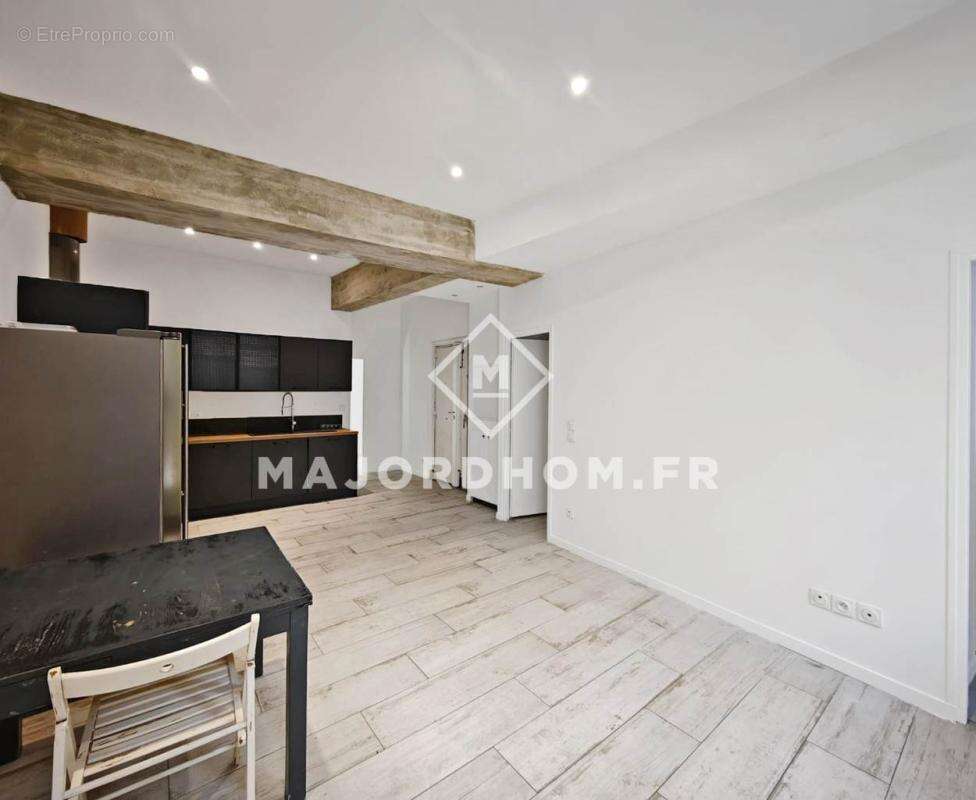 Appartement à MARSEILLE-6E