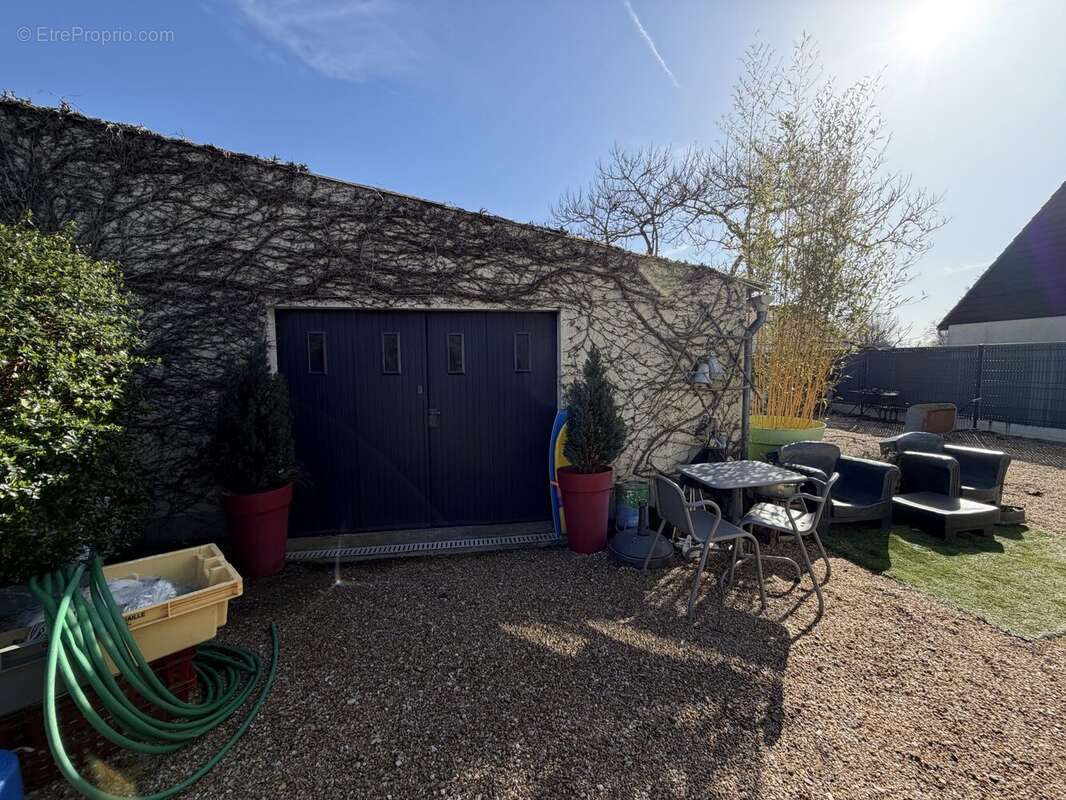 Maison 80 m² à Checy  - photo 7