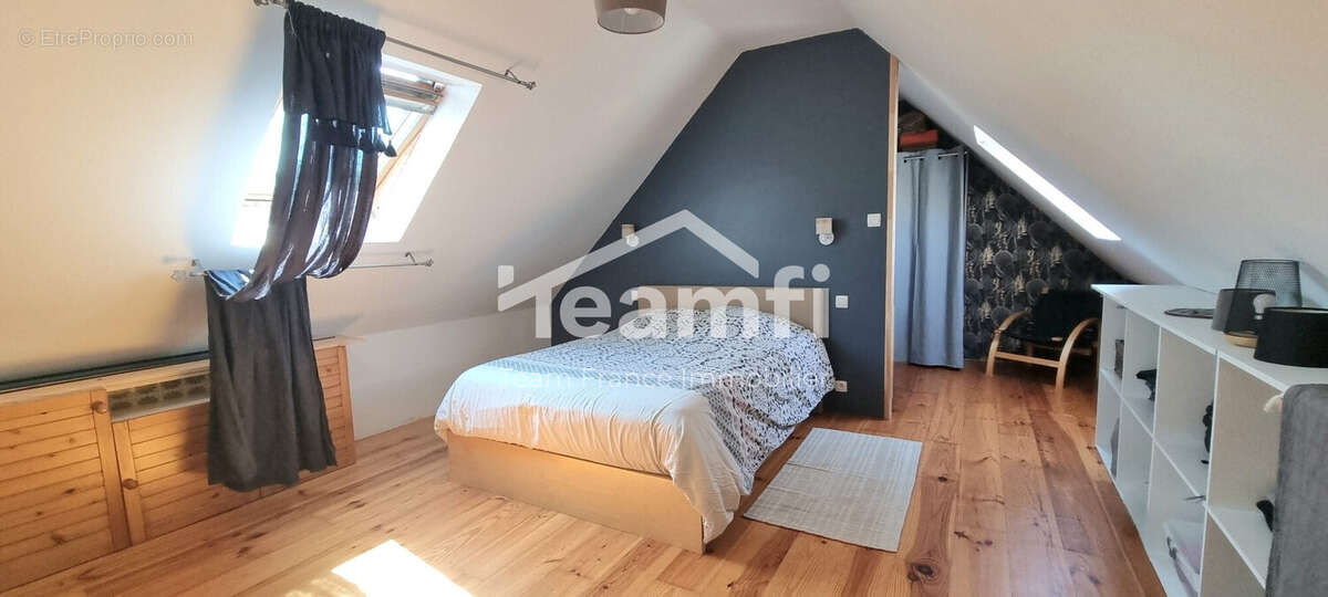 Maison à PLOUEGAT-MOYSAN