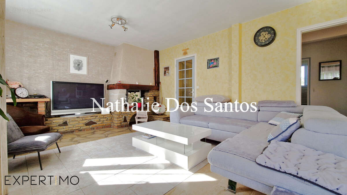 Maison à LINAS