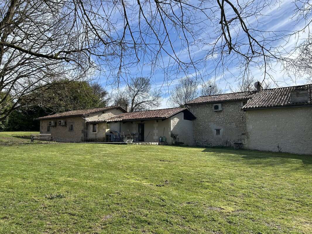 Maison à VERTEILLAC