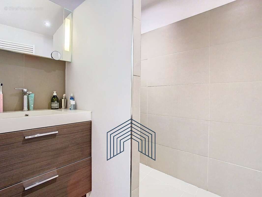 Maison à BRUGUIERES