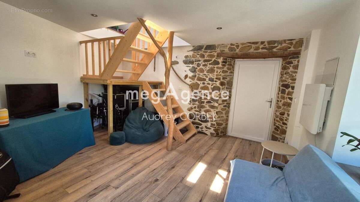 Maison à TREGOMEUR