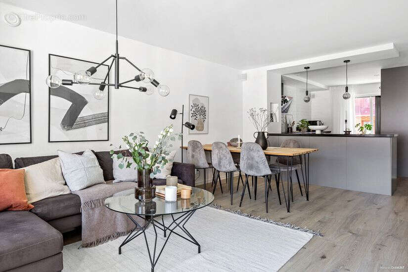 Appartement à COLOMBIER-SAUGNIEU