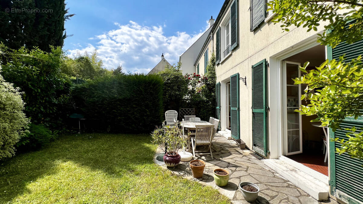 Maison à RUEIL-MALMAISON