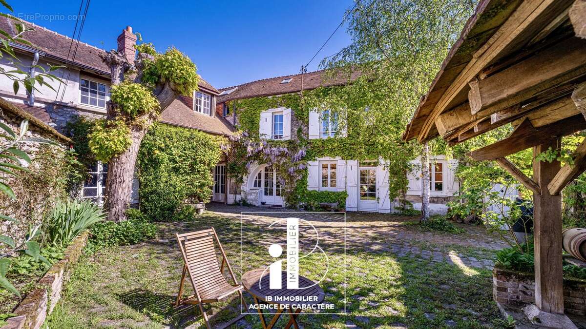 Maison à PERTHES