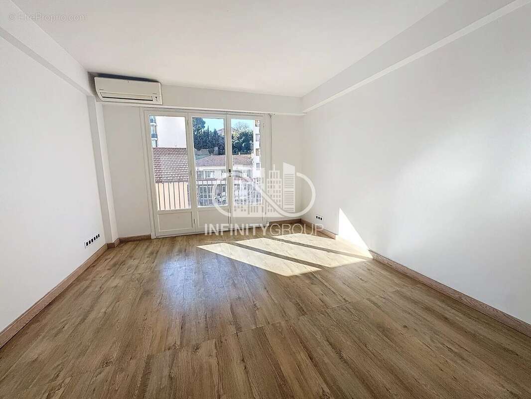 Appartement à CAGNES-SUR-MER