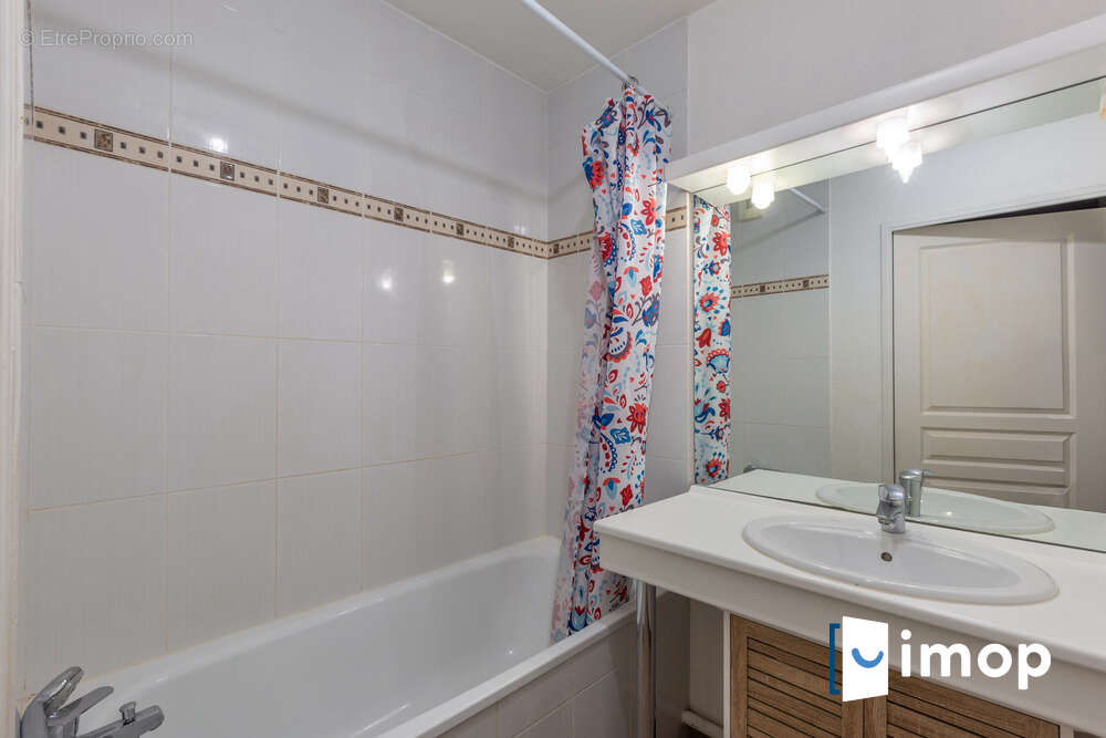 Appartement à SAINT-FONS