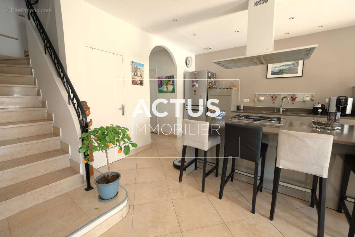 Maison à SALON-DE-PROVENCE