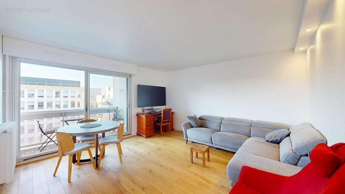 Appartement à PARIS-19E