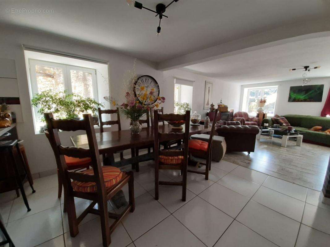 Maison à RIOLS