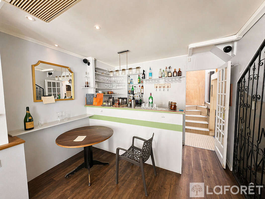 Local commercial Sevres 131,26 m2 - photo 5
