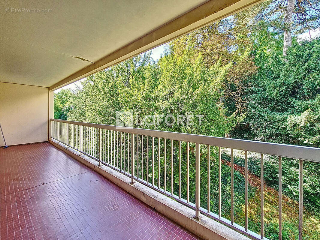 Appartement à CALUIRE-ET-CUIRE