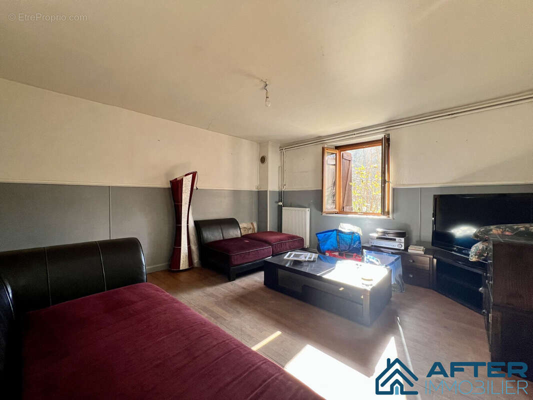 Maison à NEUFMAISONS