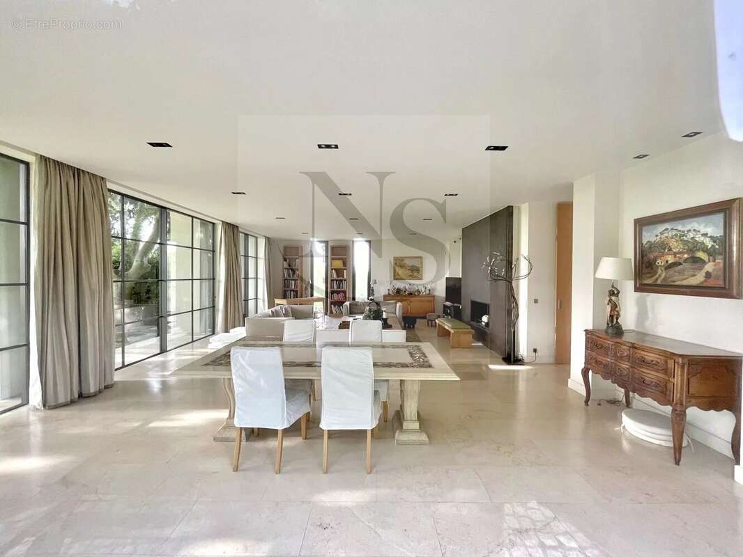 Maison à AIX-EN-PROVENCE