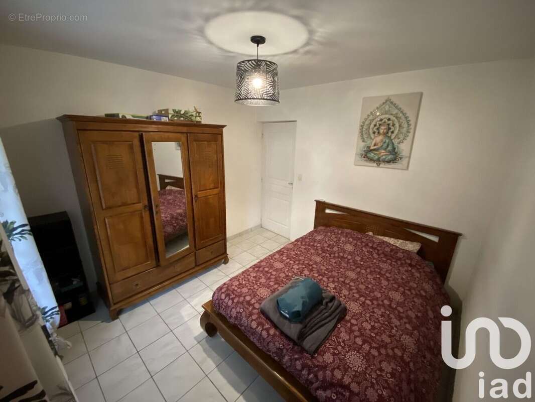 Maison 90 m² à Les Avirons  - photo 3