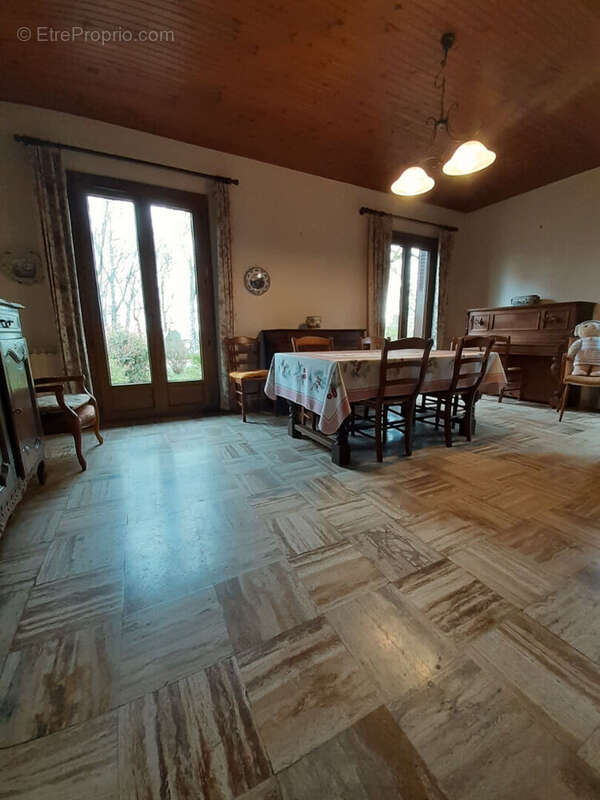 Maison à VERNEUIL-SUR-VIENNE